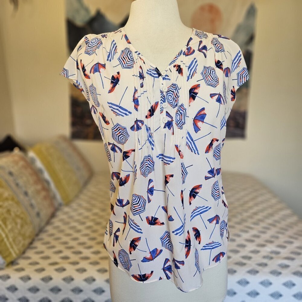 Talbots Petites Beach Umbrella Print V-Neck Blouse SP Red White Blue Nautical - Picture 5 of 13